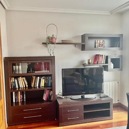 Apartamento Cimadevilla Апартаменти Хіхон